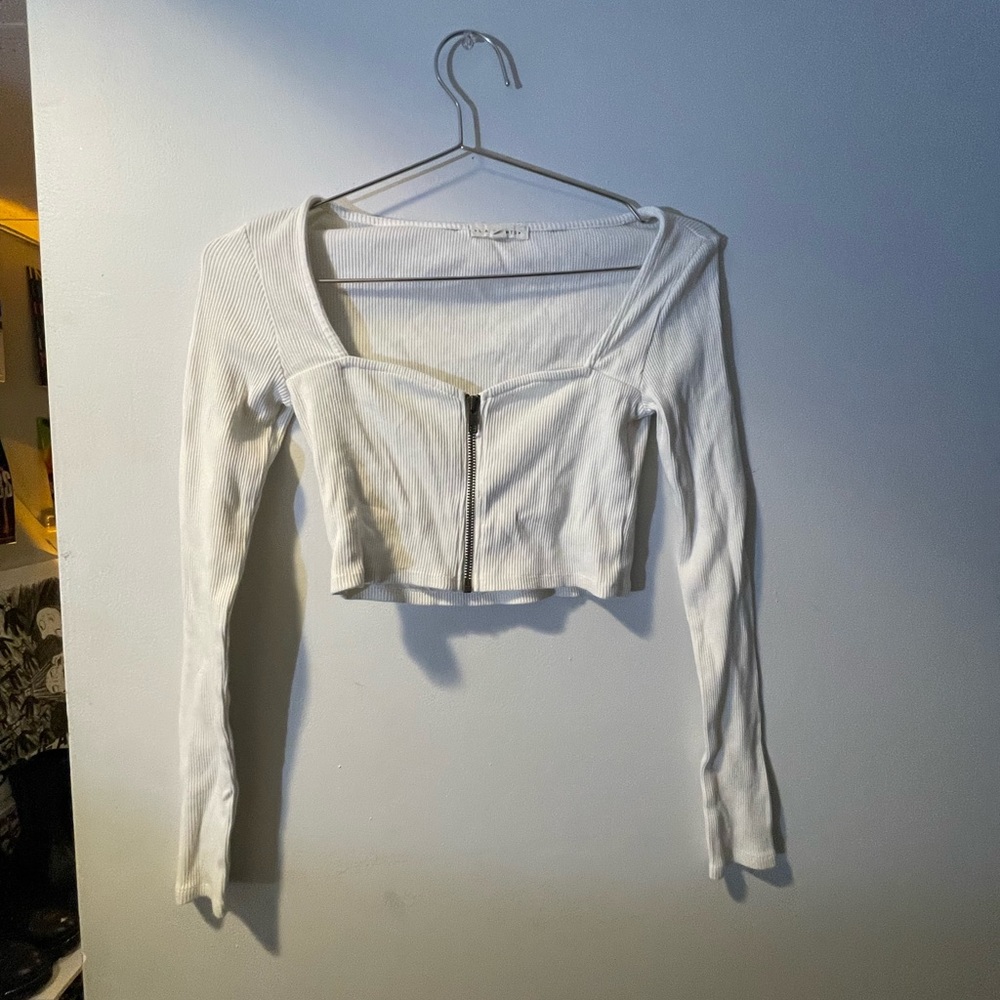 White ribbed long sleeve with zipper